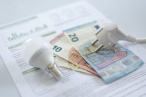 Jak zastosowanie energooszczędnych urządzeń wpływa na redukcję rachunków za prąd?
